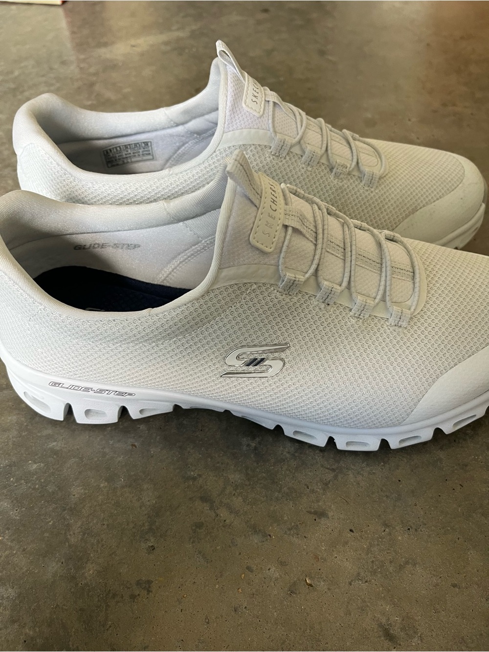 Skechers All-White Slip-On glide step Sneakers 8.5 wide